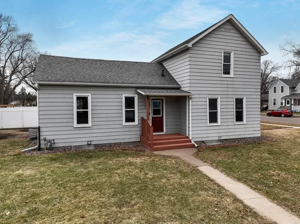403 W Elm Street, Chippewa Falls, WI 54729