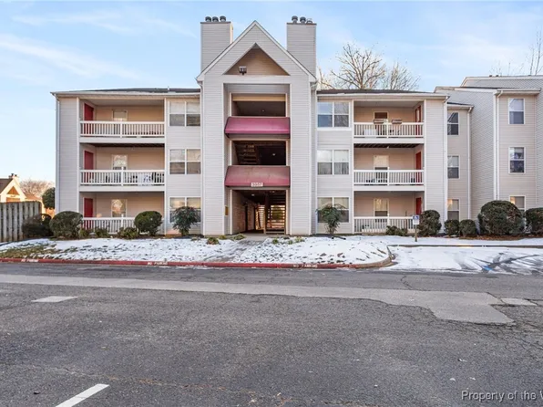 3957 Horse Run Gln APT 104, Newport News, VA 23602
