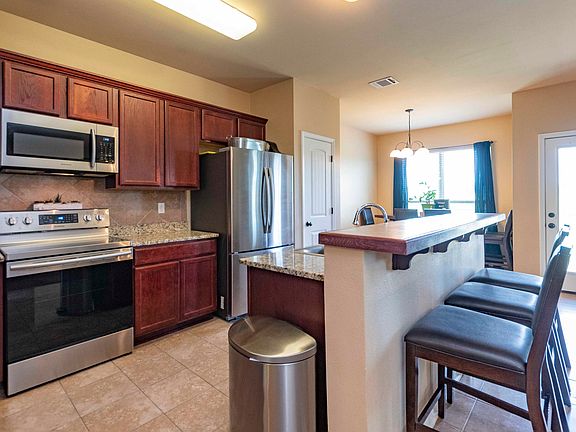 5th image of 1132 Bridgetowne Ln
