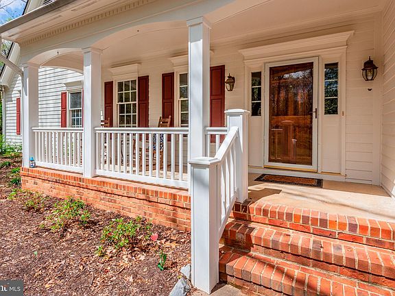 4th image of 7101 Hillwood Ct