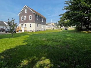 136 2nd St, East Providence, RI 02914