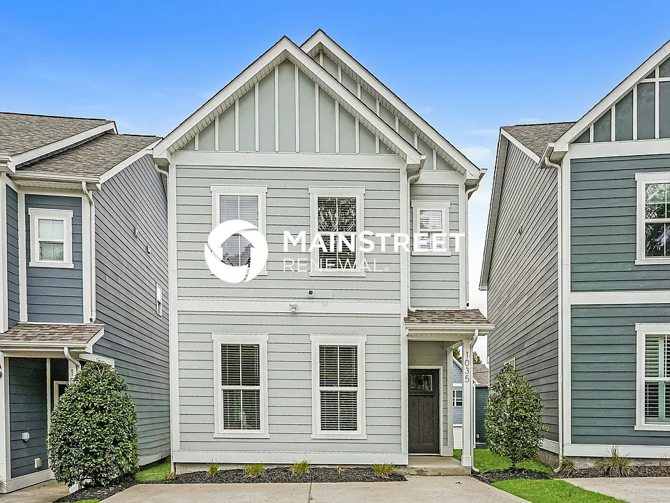 1035 Saddlestone Dr