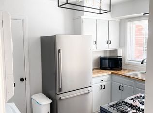 Charming Apt near Savannah's Historic District! Unit 1, Savannah, GA 31405