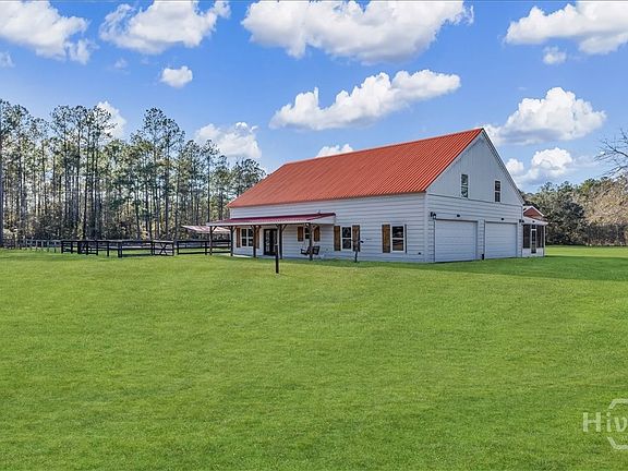 3rd image of 4042 Courthouse Road