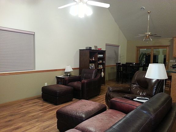 5th image of 930 Homestead Ct