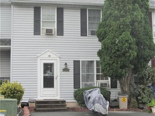 2219 Fox Run, Easton, PA 18042