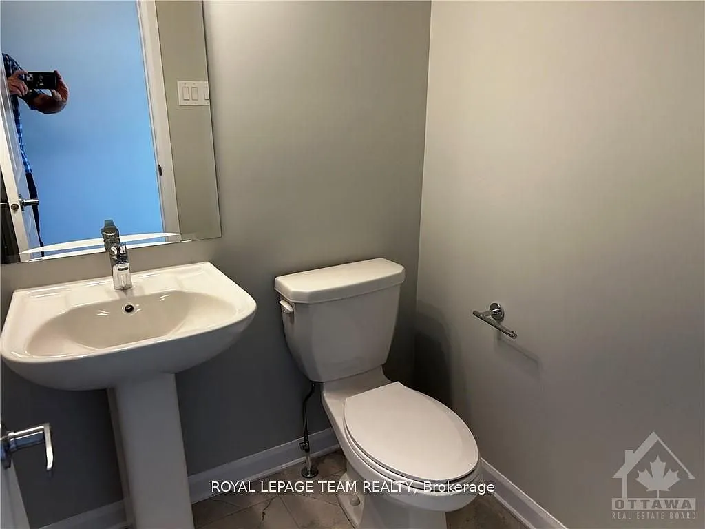3 bed, $2,725 — Photo 2