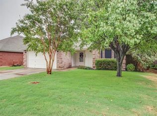 209 Saint James Ct, Rhome, TX 76078