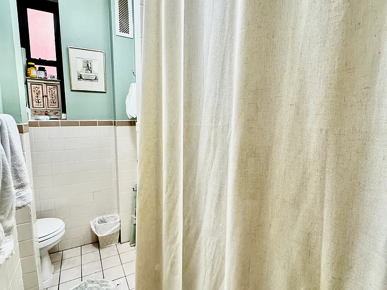 435 E 75th St #5 — Photo 25