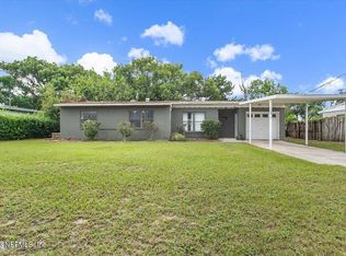 5742 Cedar Forest Dr N, Jacksonville, FL 32210
