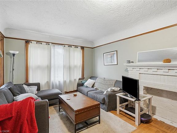 5th image of 44 Dalewood Cres