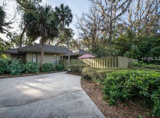 109 N Sea Pines Dr, Hilton Head Island, SC 29928