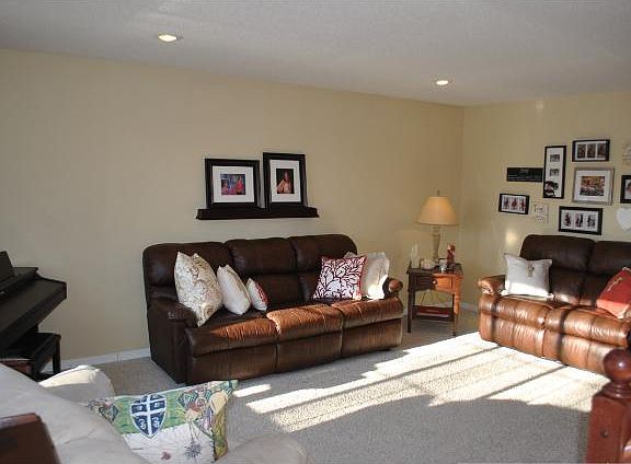 3rd image of 3126 Crescent Ridge Trl