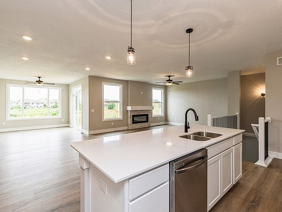 5th image of 5410 NE Briarwood Dr