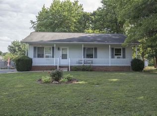 106 8th St, Grottoes, VA 24441