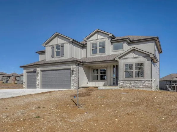 1116 Hummingbird Ct, Greenwood, MO 64034