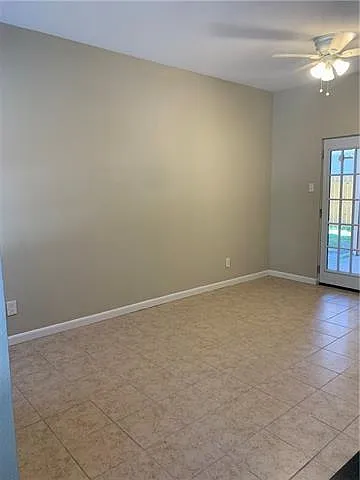 2 bed, 2.5 bath, 1200 sqft, $1,500 — Photo 3