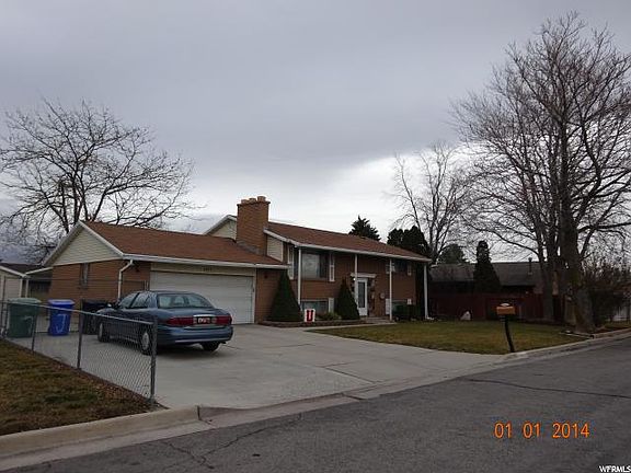3rd image of 6945 S Jefferson Cir