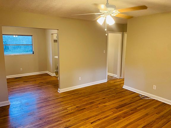 4th image of 1522 Nugent Dr