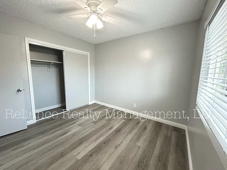 115 Hurlbut St #V — Photo 5