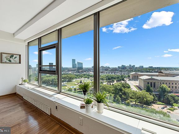 3rd image of 2401 Pennsylvania Ave APT 20B34