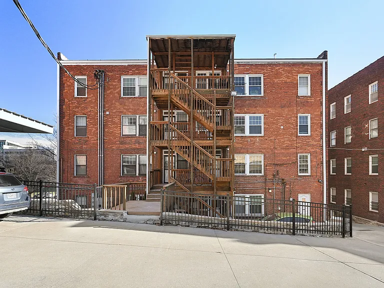 4432 J C Nichols Pkwy #3S — Photo 34