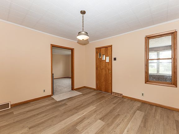 5th image of 1007 16th Ave