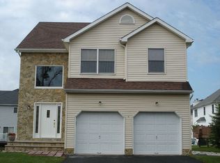 12 Nicole Ln, Parsippany, NJ 07054