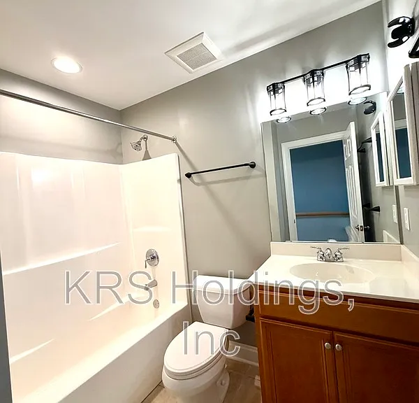 1950 Tudor Ct — Photo 13