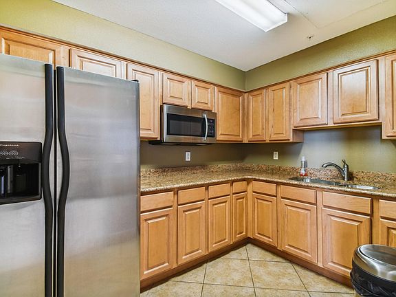 5th image of 1108 N Franklin St Unit 408