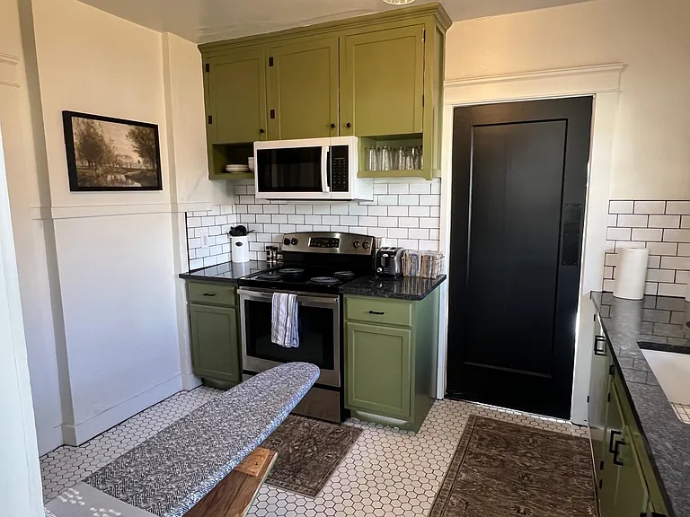 259 S 100 W — Photo 15