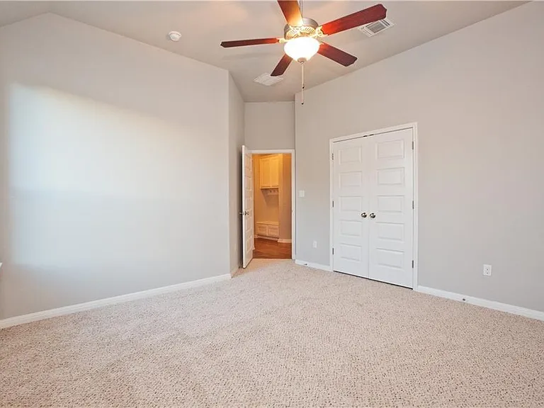 337 Chisholm Trl — Photo 10