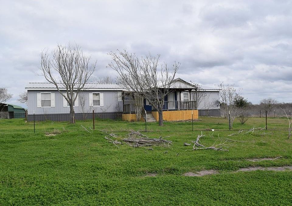 1st image of 755 Sierra Dr