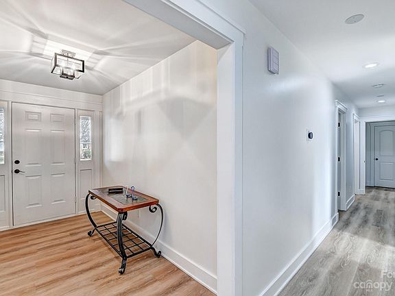 4th image of 7800 Biddstone Ct