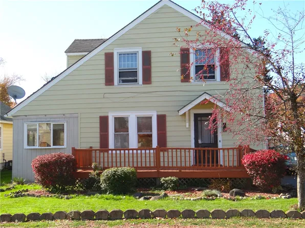 816 Cedar St, Elmira, NY 14904