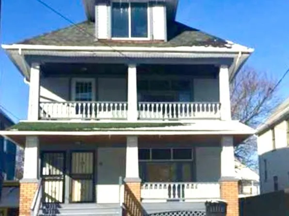 3338 W 98th St, Cleveland, OH 44102