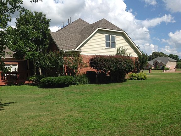 3rd image of 11480 Metz Pl