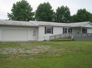 1870 Savannah Rd, New Castle, PA 16101