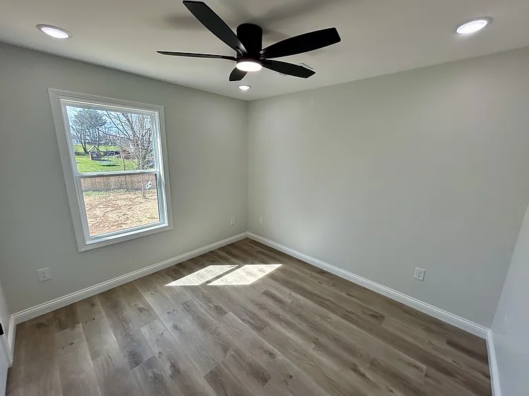79 Bluegrass Dr — Photo 15