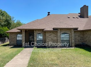 457 Little Valley Ct, Fort Worth, TX 76108