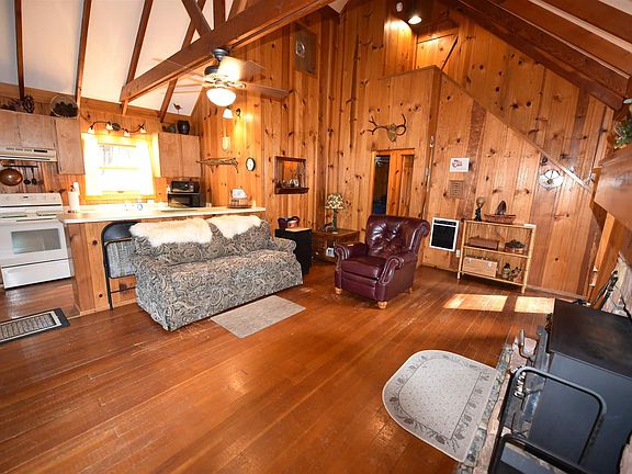 4th image of 24463 Lavene Ln