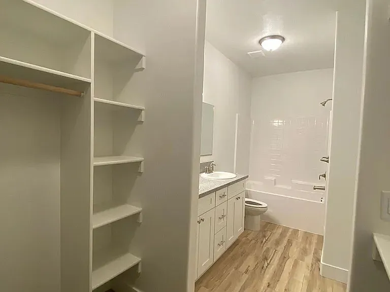 358 S 3 W — Photo 24