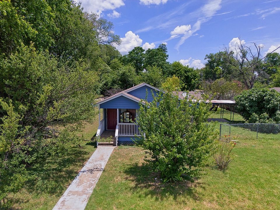 1st image of 403 Dallas St