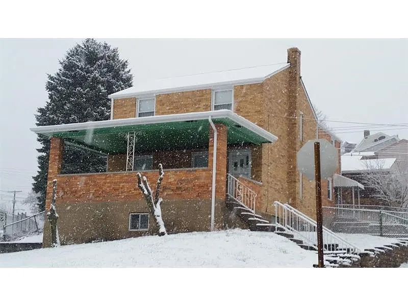 725 Graphic St photo 1