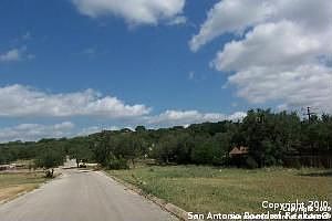 2nd image of 2827 Moncayo Dr