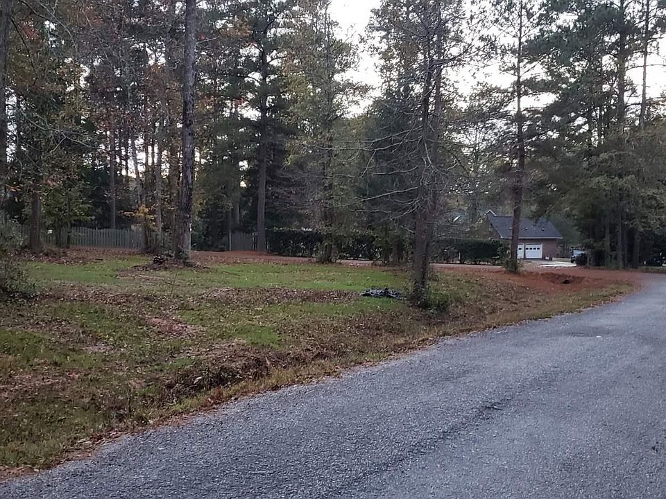 2nd image of 109 Mark Rd #1