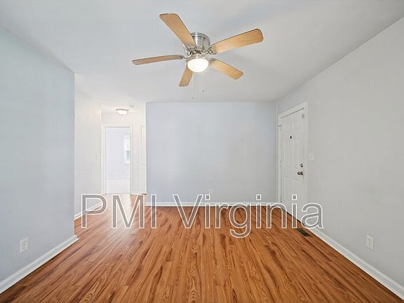 3rd image of 626 Chapel St