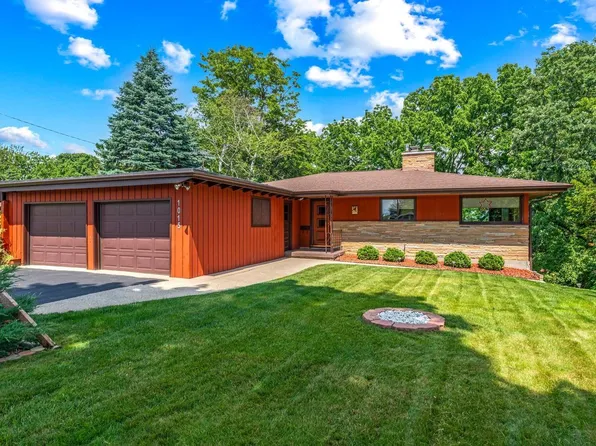 1015 Charles STREET, Watertown, WI 53094