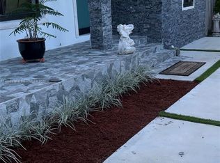 14900 NW 9th Ct, Miami, FL 33168