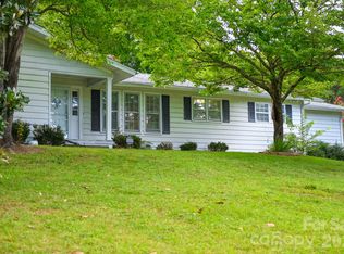 616 Pineview Lakes Rd, Chester, SC 29706